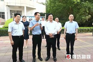 芬奇：爱德华兹需要成长和学习 加时赛里他必须要做出正确抉择